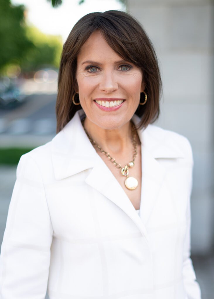 Jennifer McCullum Author