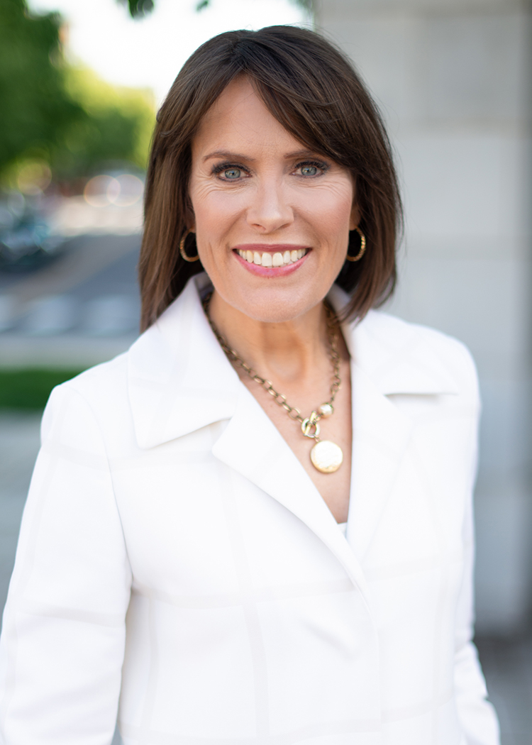 Jennifer McCullum Author